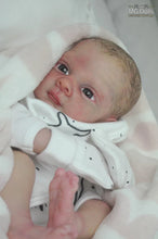 Load image into Gallery viewer, Doll kit  &quot;BEAN&quot; by Denise Pratt&quot; 16&quot; (40cm)
